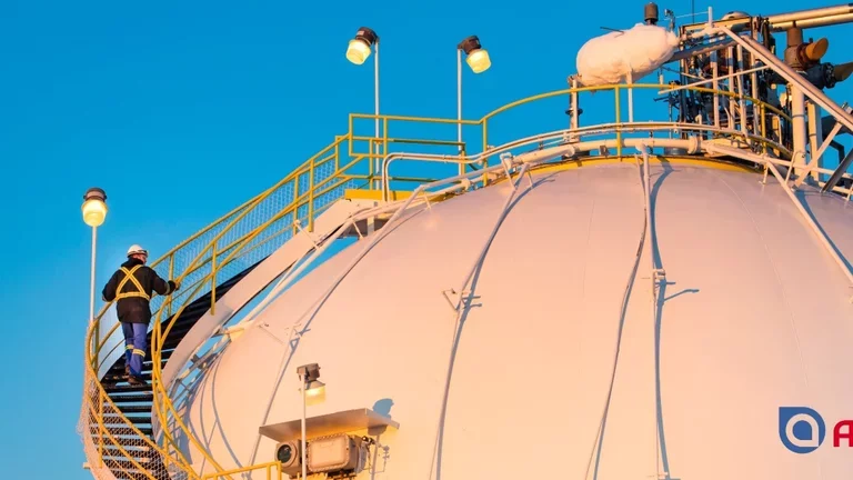 Air Liquide inaugurates the world's largest low-carbon hydrogen ...