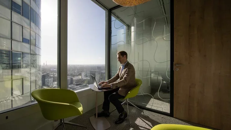 Air Liquide employee in La Défense